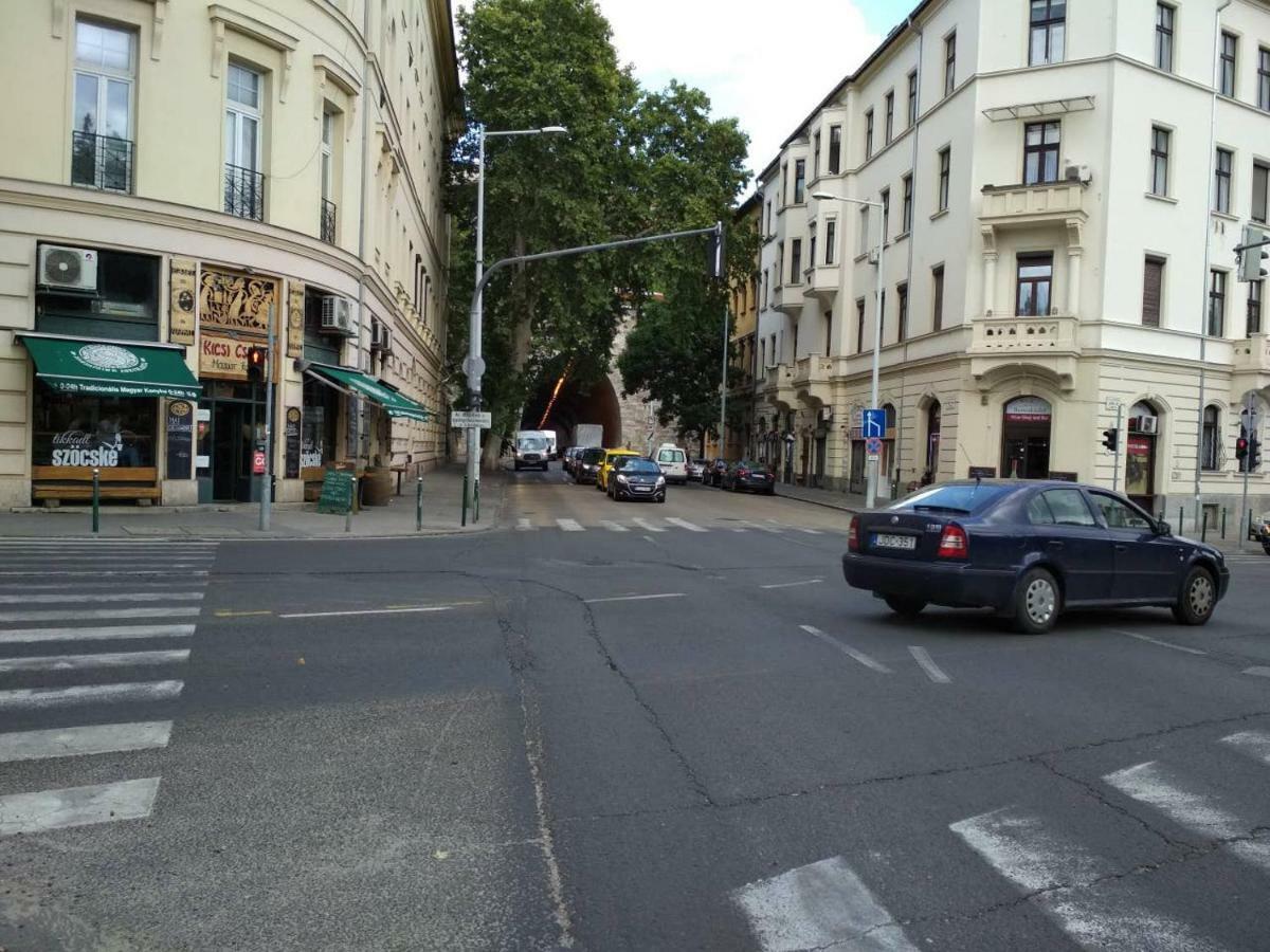 Zsuzsa Apartman Budapest Ngoại thất bức ảnh